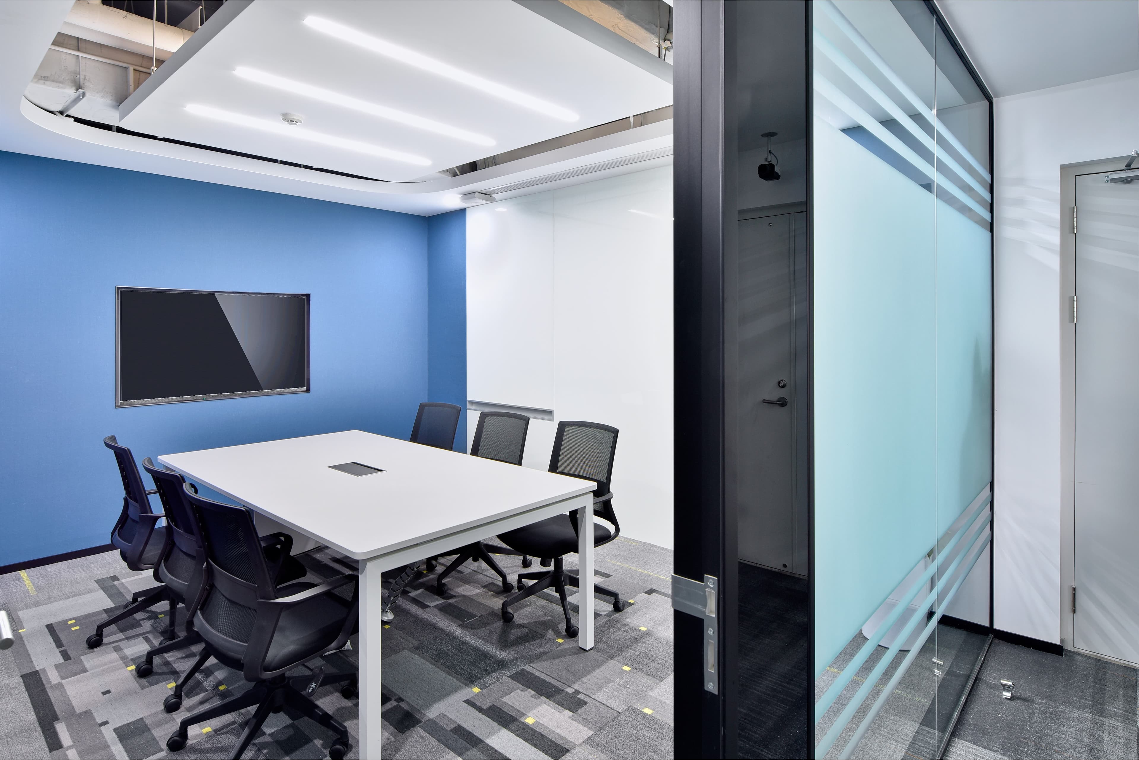 Focused Research Workplace - 7