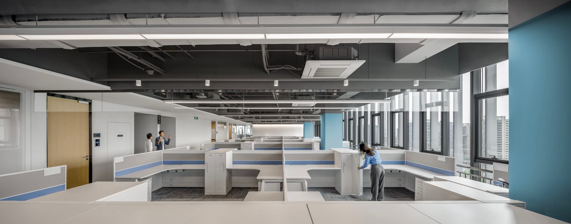 Executive Work Lounge - 2