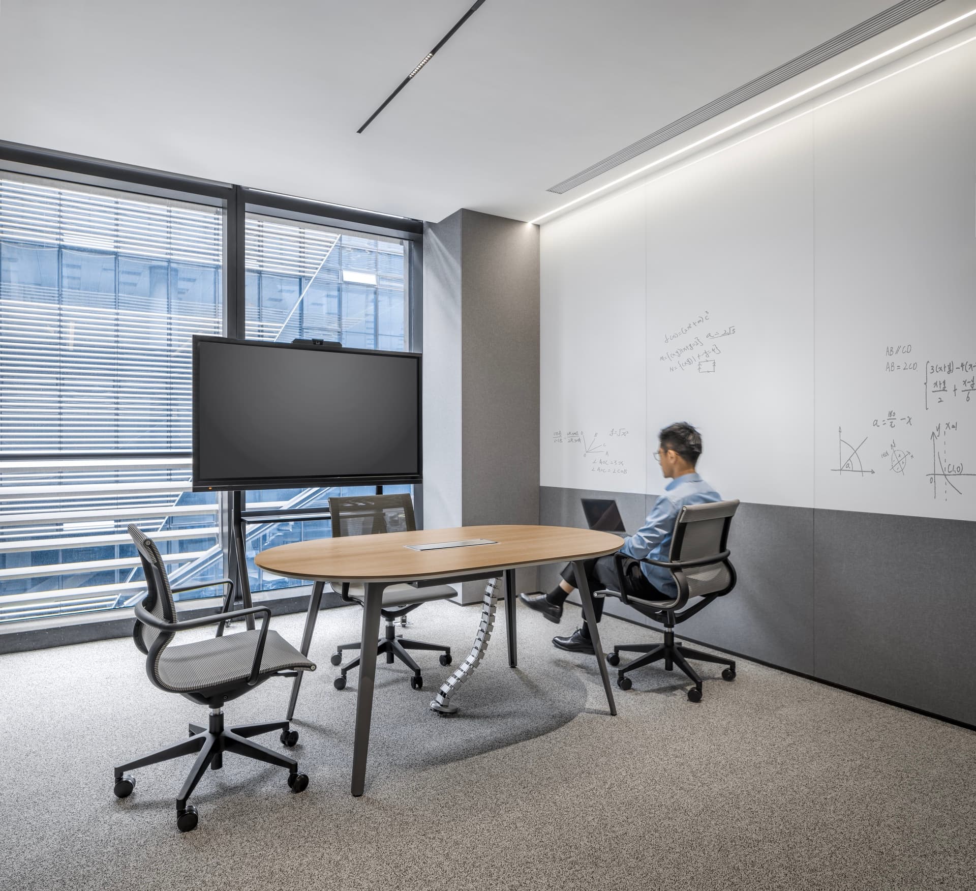 Active Creative Workspace - 4
