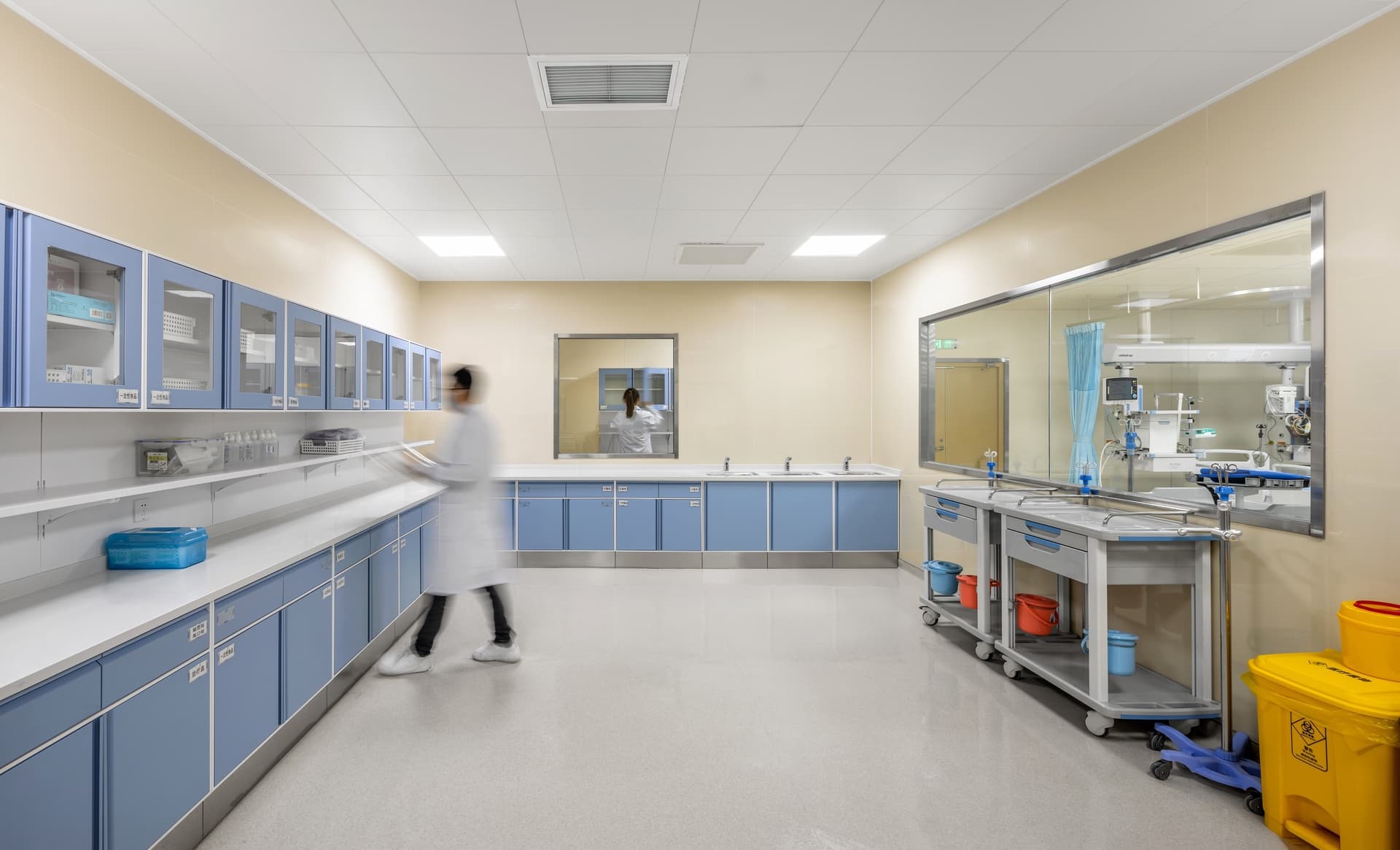 Organized Clinical Lounge