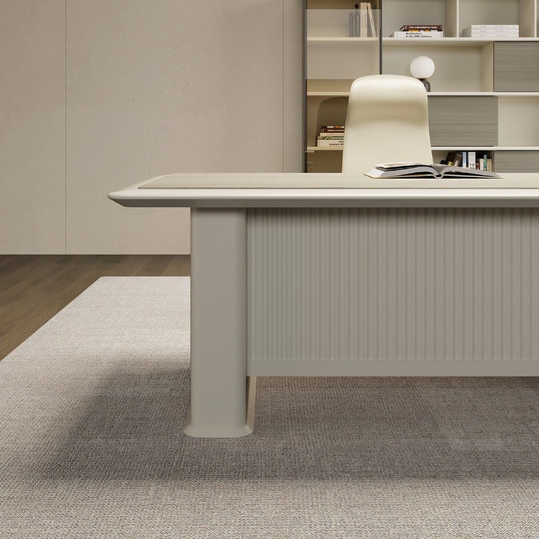 BURRIS-DE Executive Desk