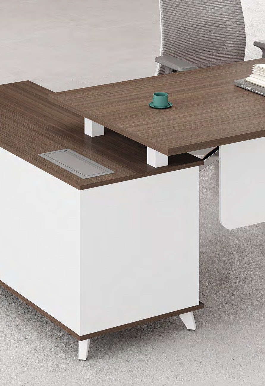 CHI-DD Executive Desk